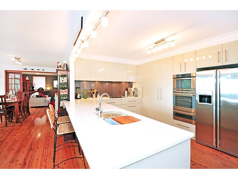 52 Berne Street, Bateau Bay NSW 2261