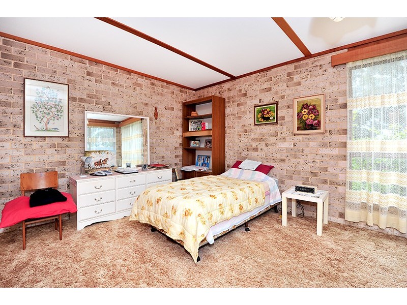 29 Kenmare Ave, Berkeley Vale NSW 2261