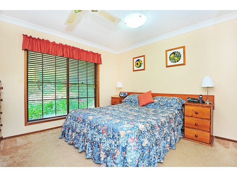 21 Stephenson Rd, Bateau Bay NSW 2261