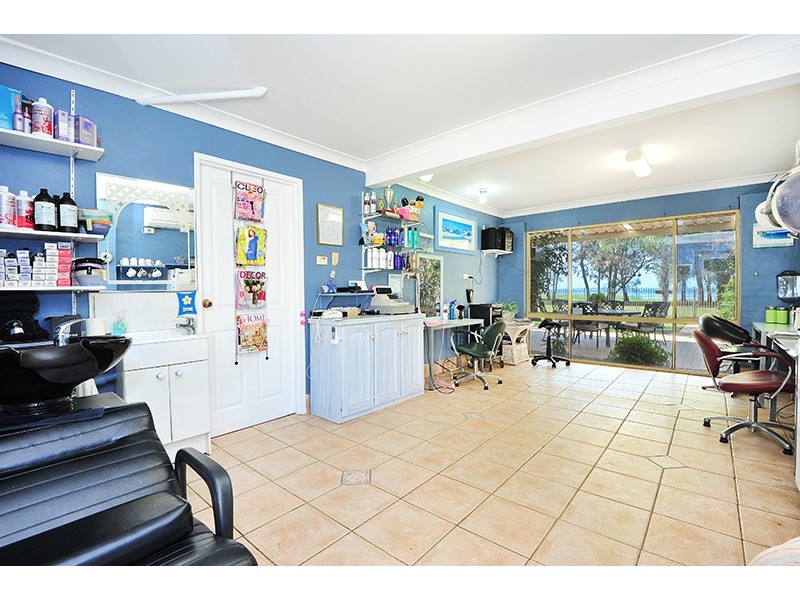 141 Lakedge Avenue, Berkeley Vale NSW 2261