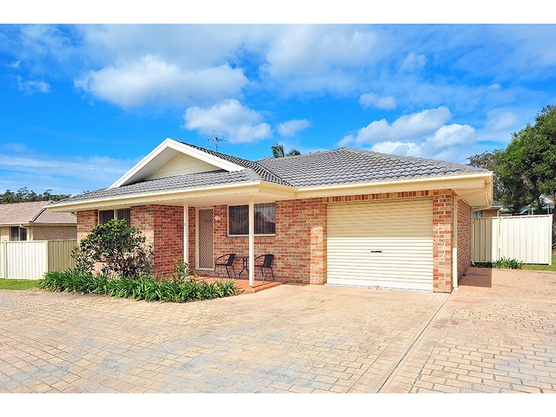 1/27 Lorraine Avenue, Berkeley Vale NSW 2261