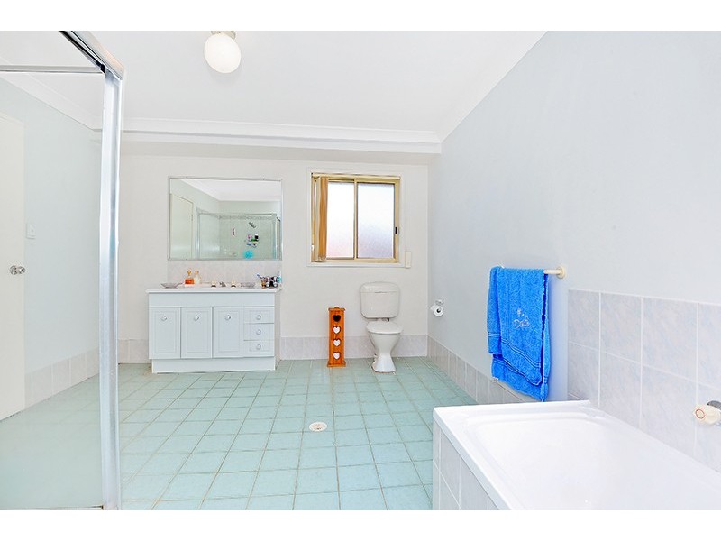 1/27 Lorraine Avenue, Berkeley Vale NSW 2261