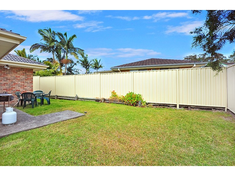 1/27 Lorraine Avenue, Berkeley Vale NSW 2261