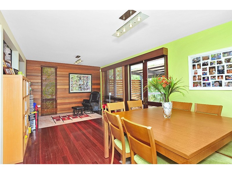 15 Peak Street, Bateau Bay NSW 2261