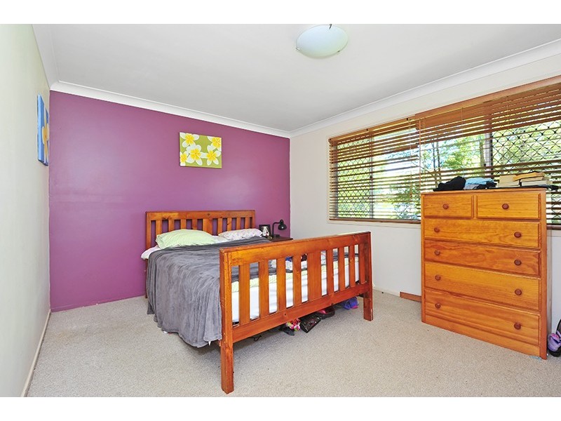 5 Buckingham Road, Berkeley Vale NSW 2261