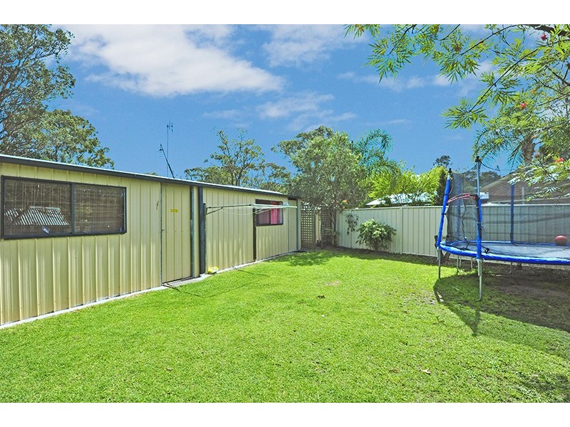 5 Buckingham Road, Berkeley Vale NSW 2261
