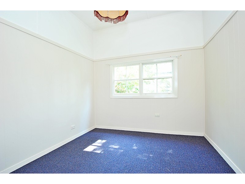 9 Hillside Road, Berkeley Vale NSW 2261