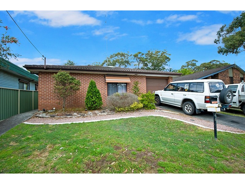 44 Bundilla Pde, Berkeley Vale NSW 2261