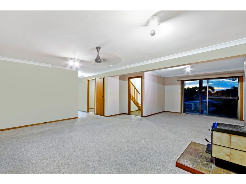 50 Kipling Dr, Bateau Bay NSW 2261