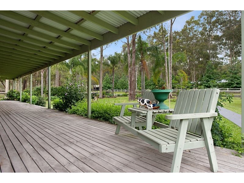 10 Holloway Dr, Jilliby NSW 2259