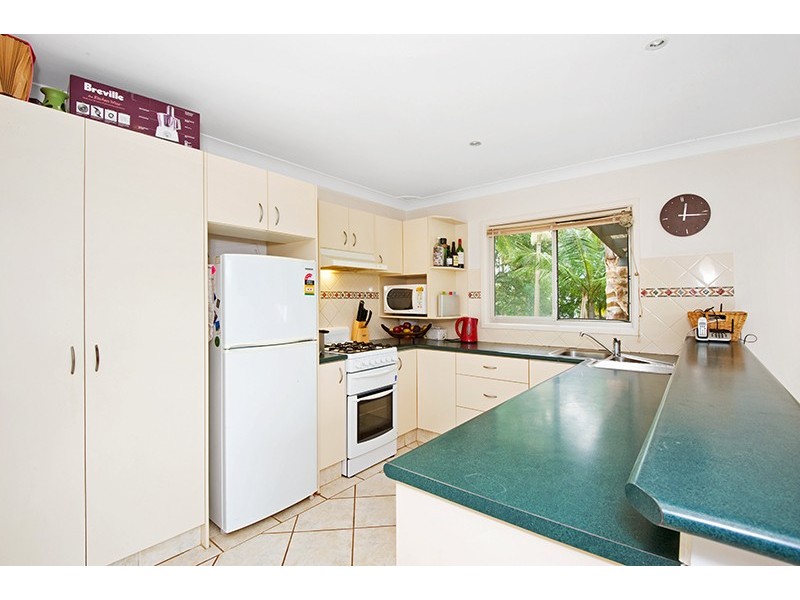 35 Audie Parade, Berkeley Vale NSW 2261