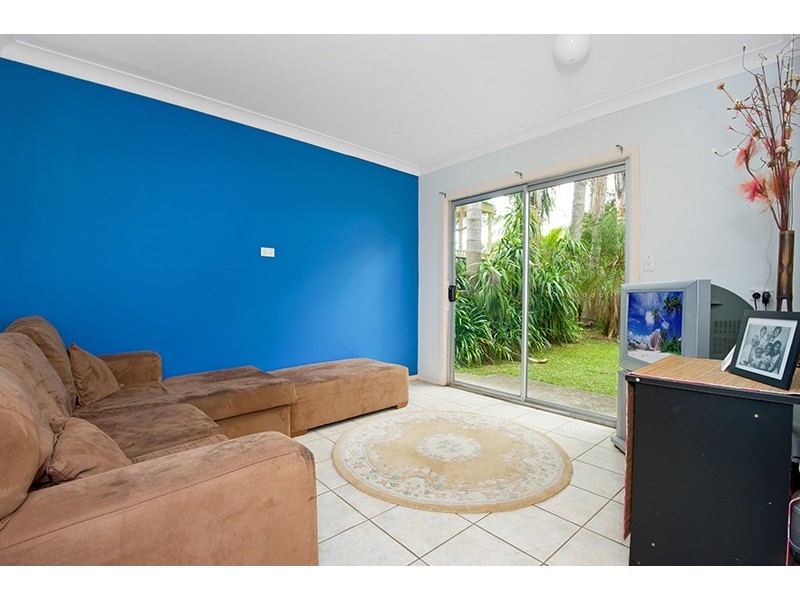 35 Audie Parade, Berkeley Vale NSW 2261