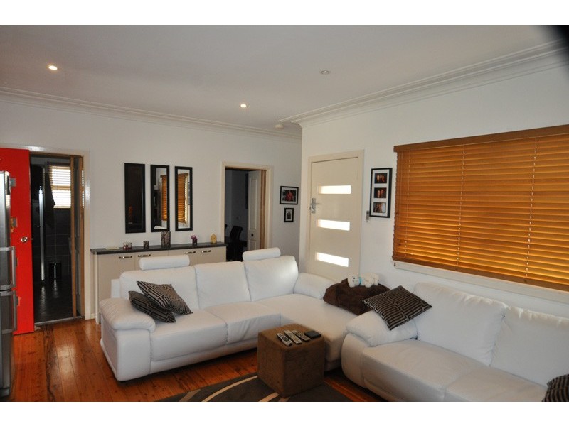 38 St James Avenue, Berkeley Vale NSW 2261