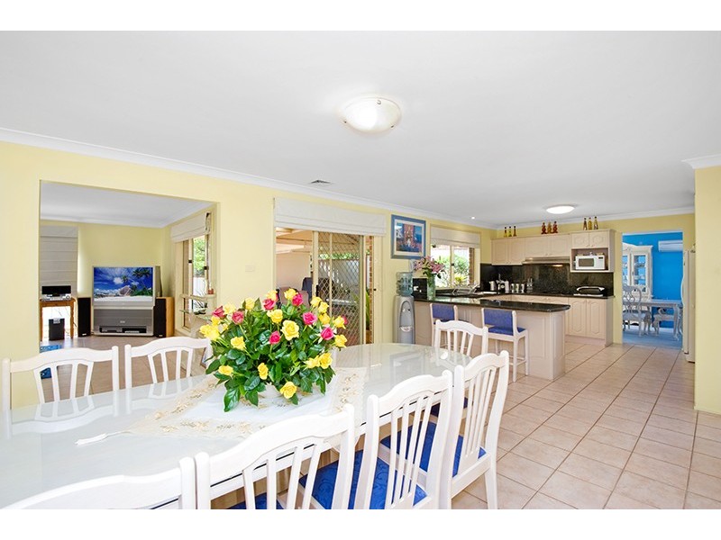 49 Hinemoa Avenue, Killarney Vale NSW 2261