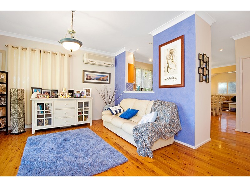 2 Rickard Street, Bateau Bay NSW 2261