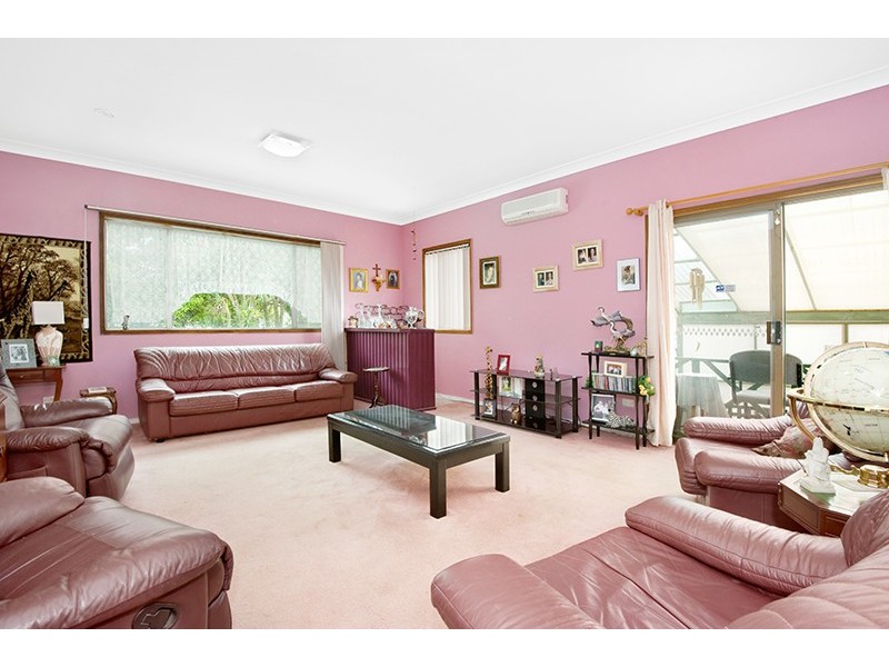 21 Audie Parade, Berkeley Vale NSW 2261