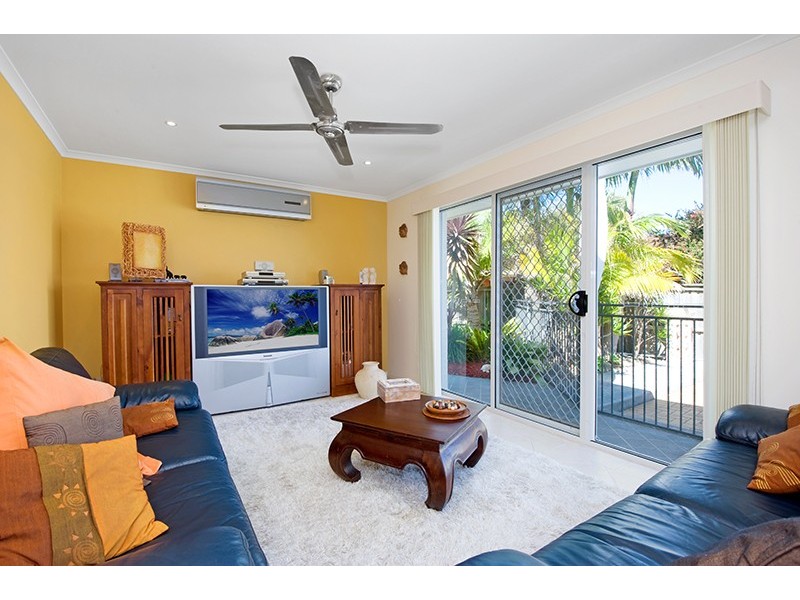 9 Neale St, Long Jetty NSW 2261