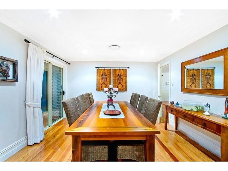 12 Bataan Circuit, Bateau Bay NSW 2261