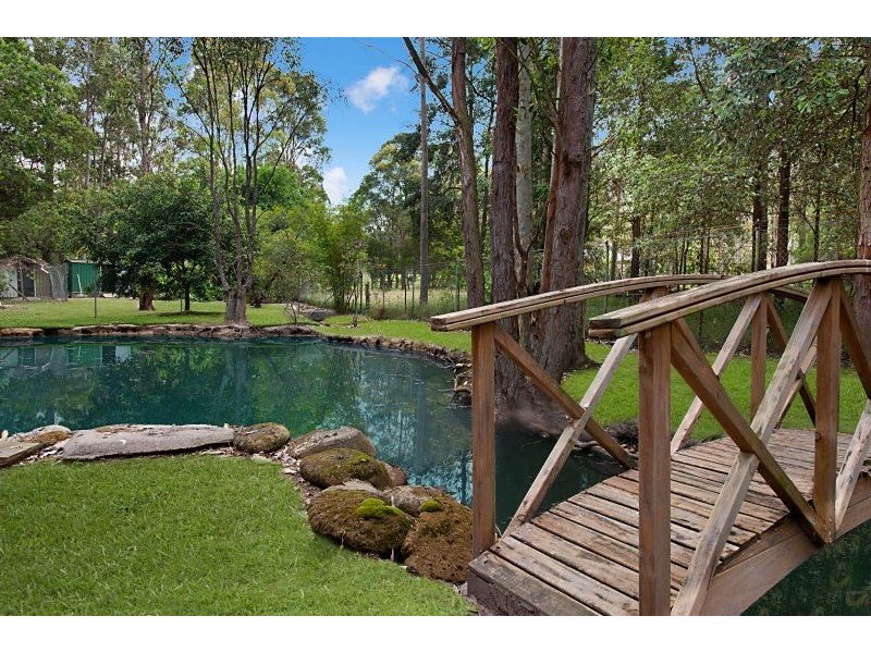 3 Holloway Dr, Jilliby NSW 2259