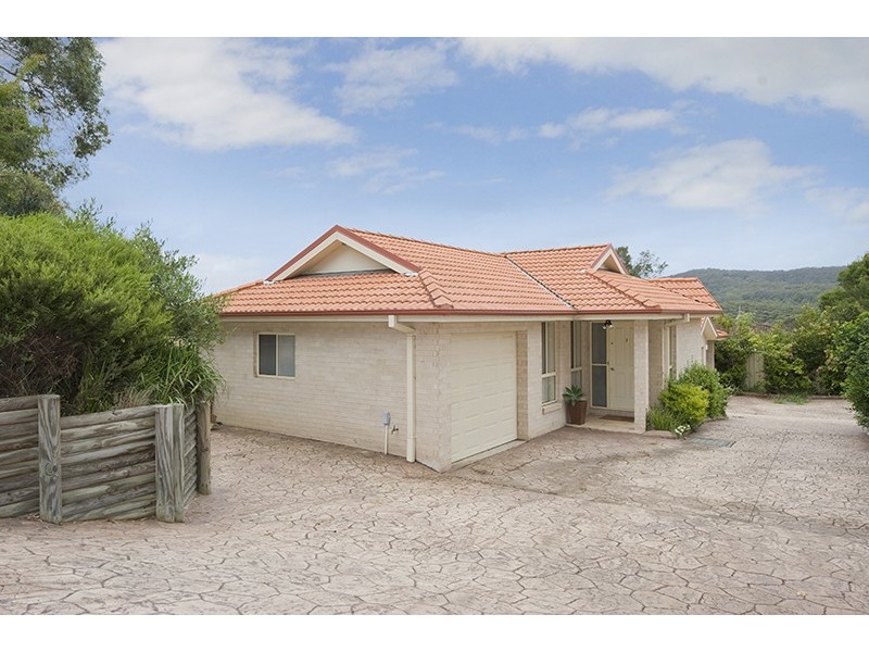 1/14 Debra Anne Drive, Bateau Bay NSW 2261