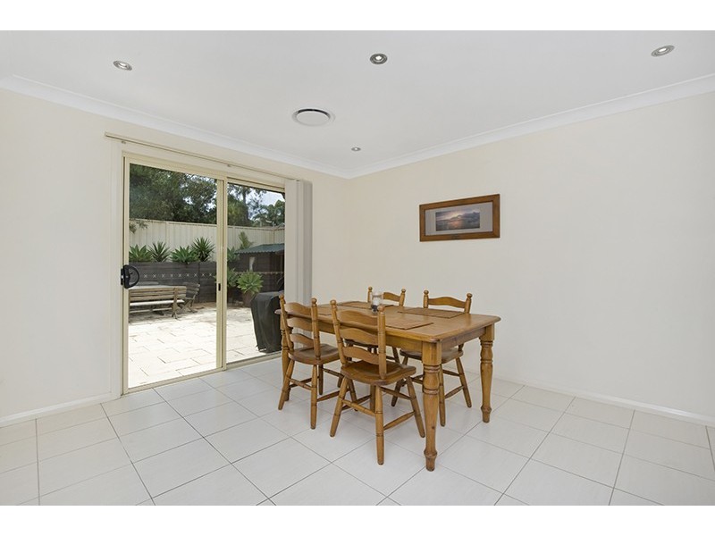 1/14 Debra Anne Drive, Bateau Bay NSW 2261