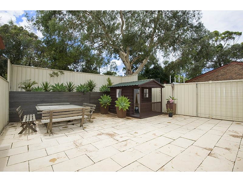 1/14 Debra Anne Drive, Bateau Bay NSW 2261