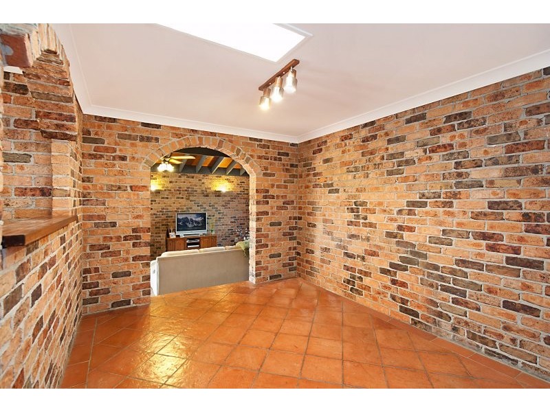 11 Sirius Avenue, Bateau Bay NSW 2261