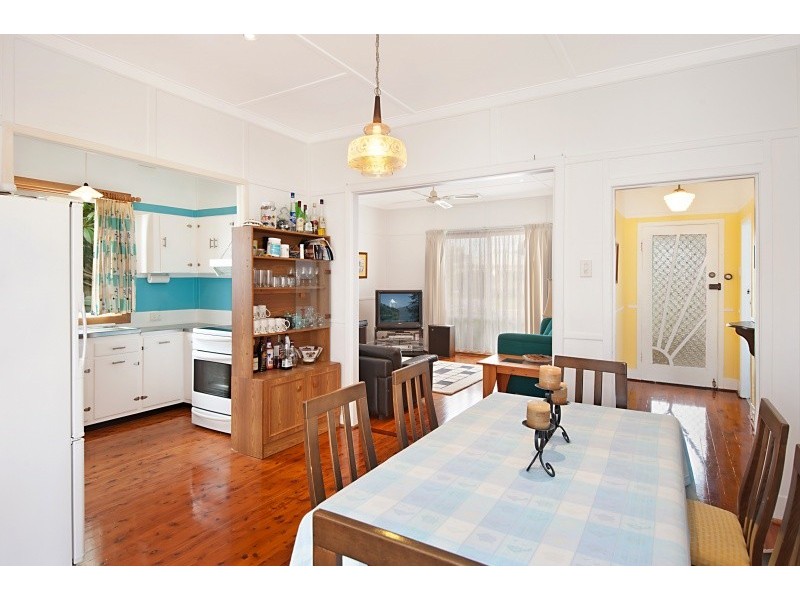12 Manly Pde, The Entrance North NSW 2261