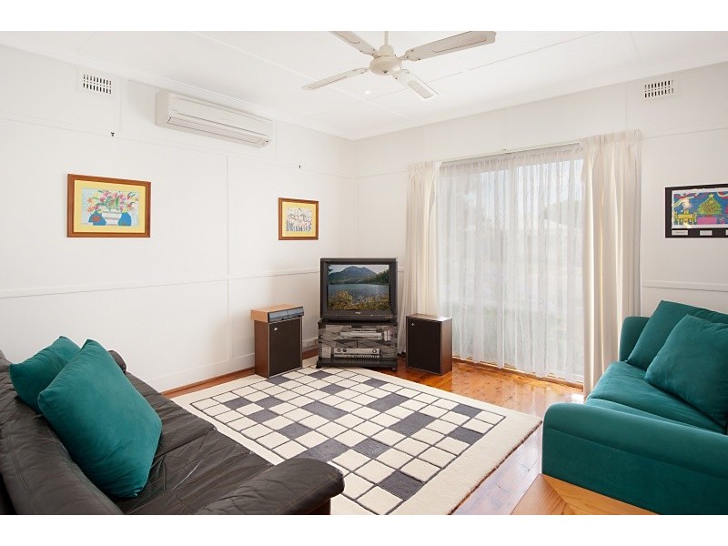12 Manly Pde, The Entrance North NSW 2261