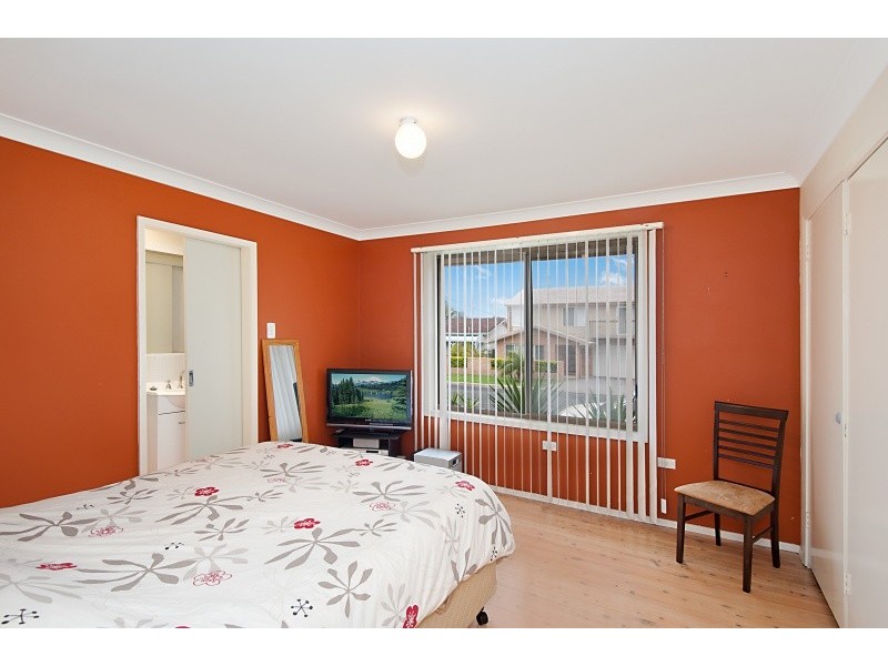 1 Grandview St, Shelly Beach NSW 2261