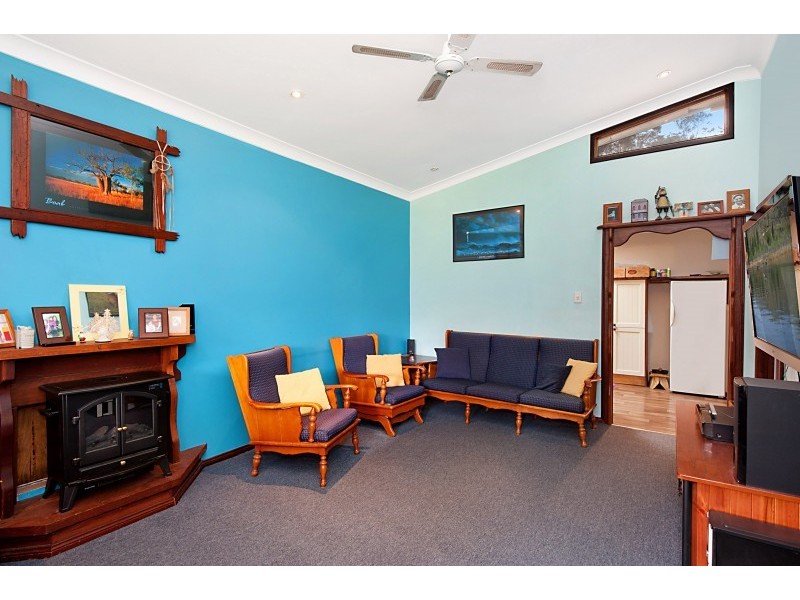 185 Geoffrey Rd, Chittaway Point NSW 2261