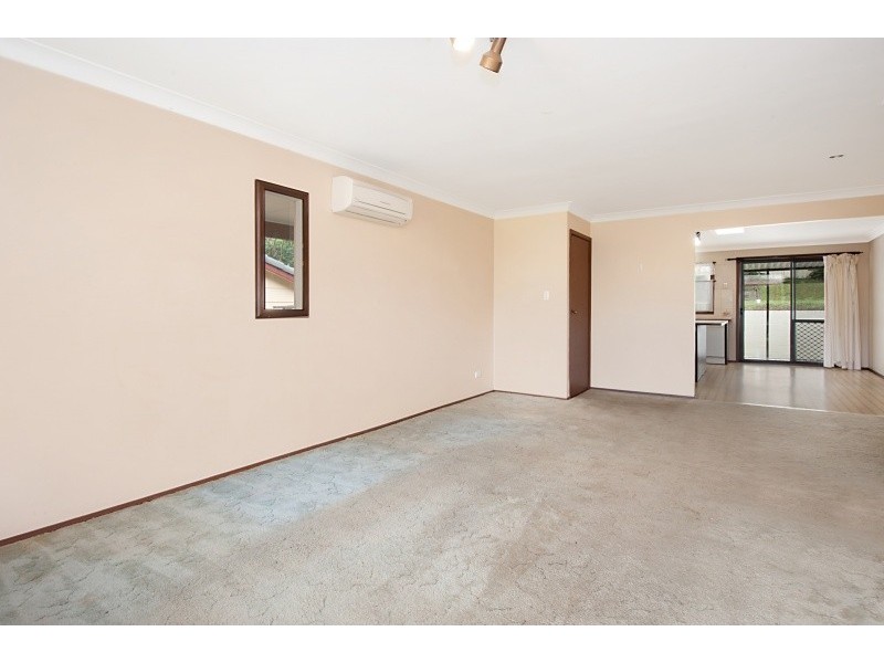 21 Shannon Parade, Berkeley Vale NSW 2261