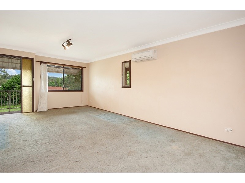 21 Shannon Parade, Berkeley Vale NSW 2261