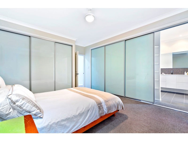 21 Barry Street, Bateau Bay NSW 2261