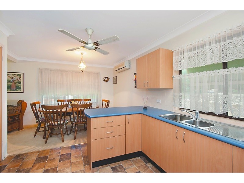 24 Blenheim Ave, Berkeley Vale NSW 2261