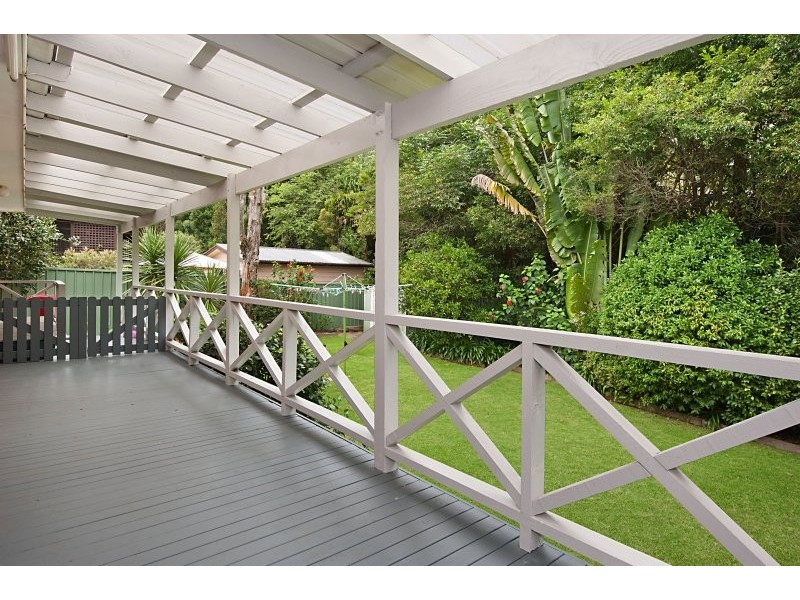 30 Greenwood Avenue, Berkeley Vale NSW 2261