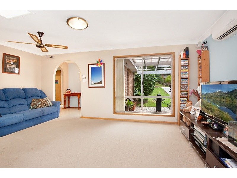 30 Greenwood Avenue, Berkeley Vale NSW 2261