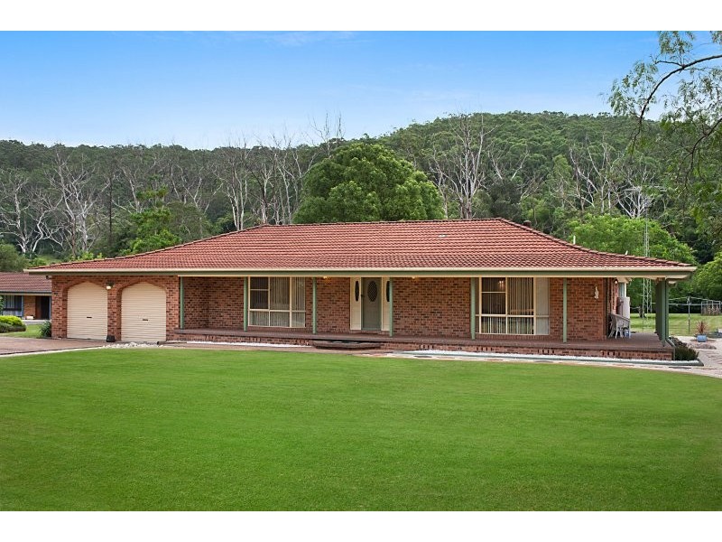 8 Liza Close, Fountaindale NSW 2258