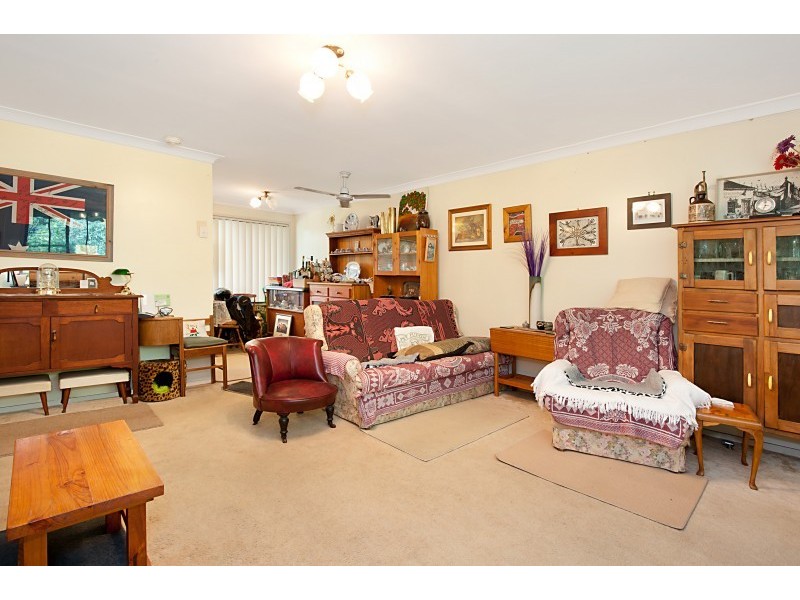 217 Cygnet Drive, Berkeley Vale NSW 2261
