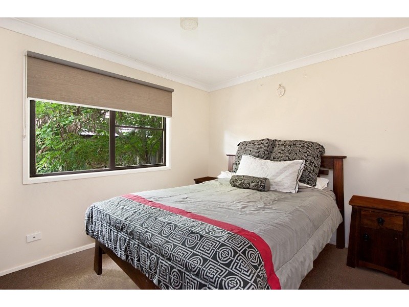 79 Bateau Bay Rd, Bateau Bay NSW 2261