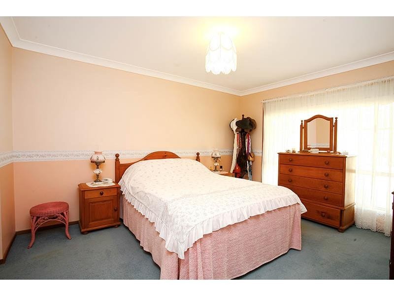 80 Orchard Rd, Ourimbah NSW 2258