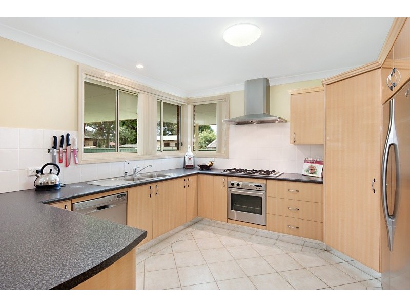 83 Kerry Crescent, Berkeley Vale NSW 2261