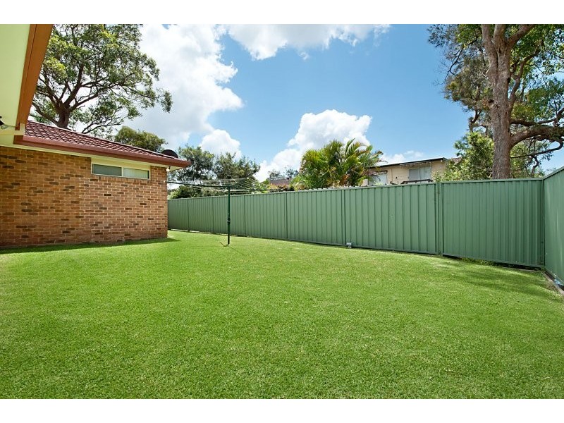 83 Kerry Crescent, Berkeley Vale NSW 2261