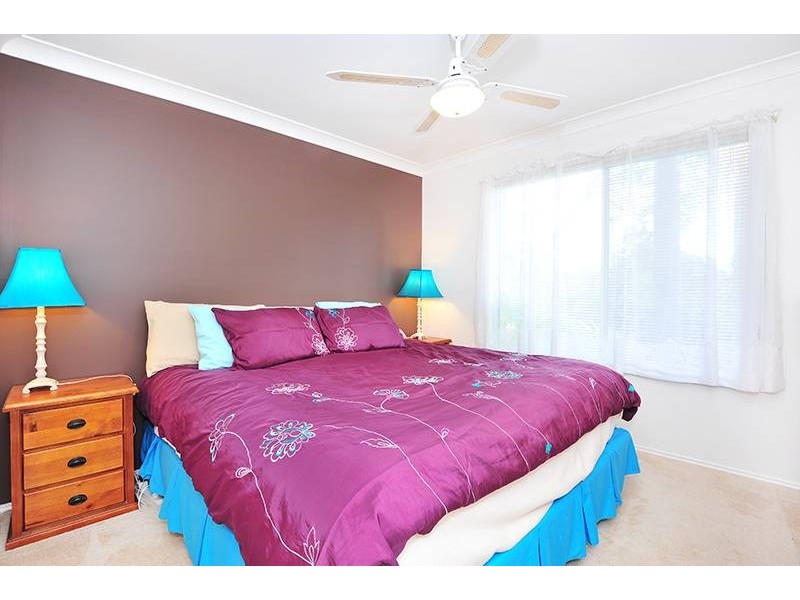 39 Albatross Rd, Berkeley Vale NSW 2261