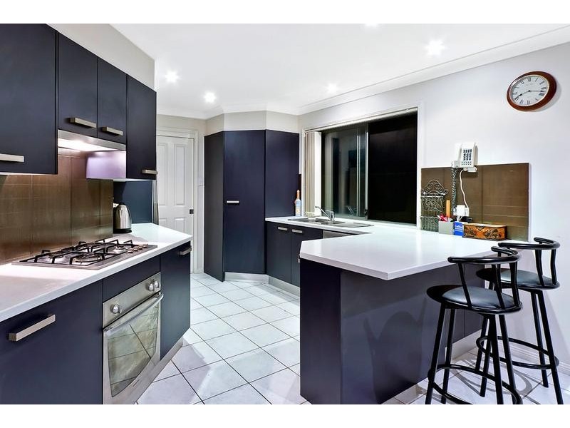 48 Marlowe Rd, Bateau Bay NSW 2261