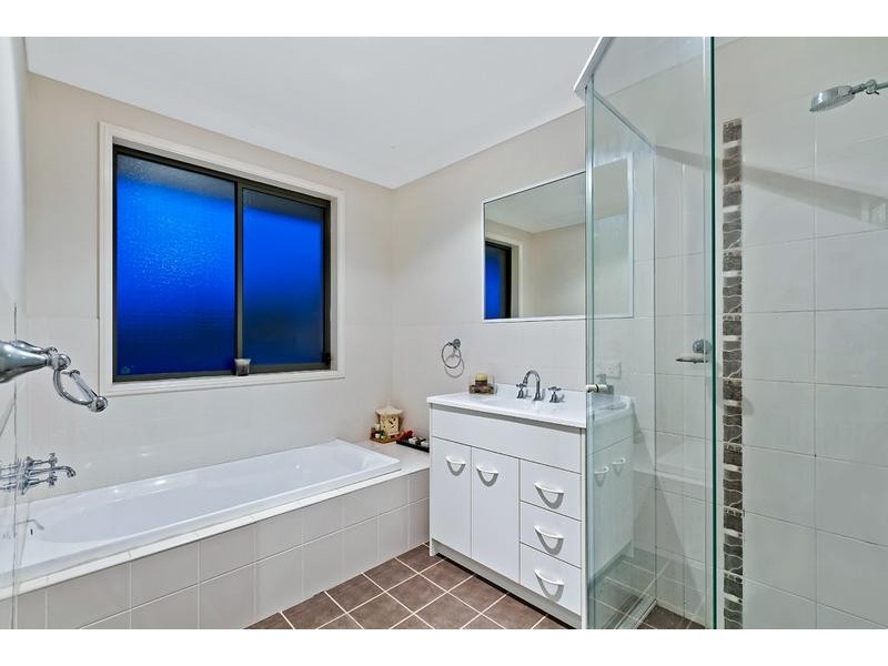 48 Marlowe Rd, Bateau Bay NSW 2261
