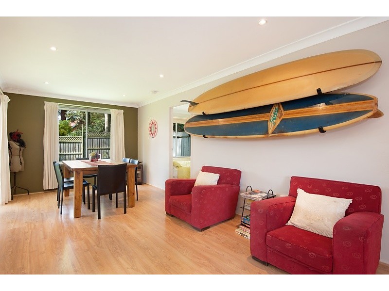 4a Shannon Parade, Berkeley Vale NSW 2261