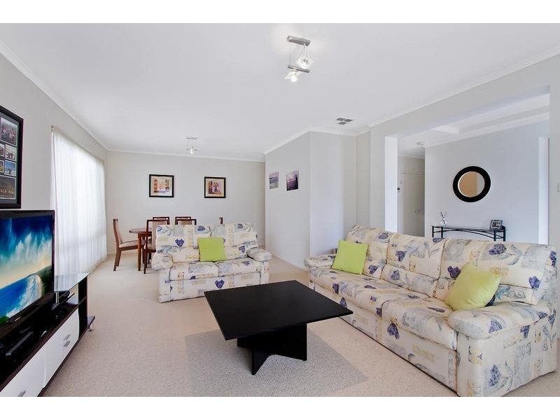2 Craig Close, Long Jetty NSW 2261
