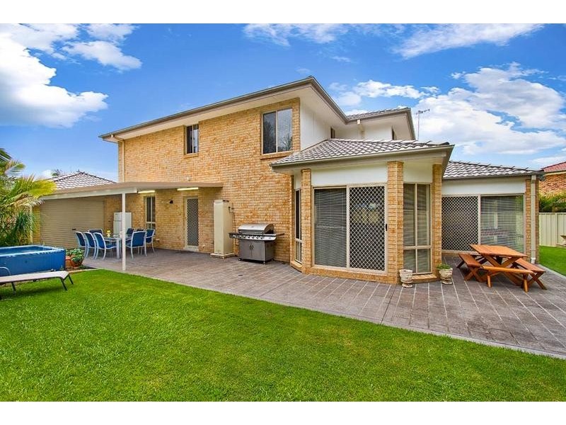 2 Craig Close, Long Jetty NSW 2261