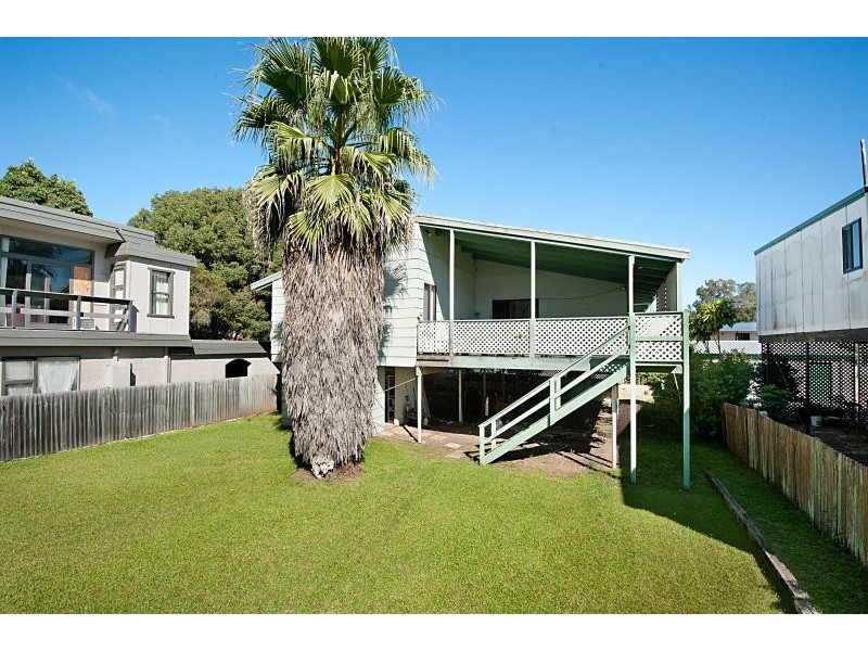 16 Henry Street, Chittaway Point NSW 2261